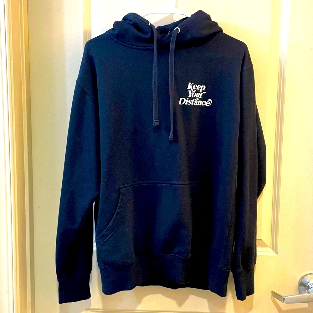 YOUNG & RECKLESS black hoodie with white print